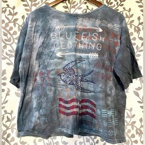 Blue Fish cropped tee, size 0. Blue tie dye with multi colored printing